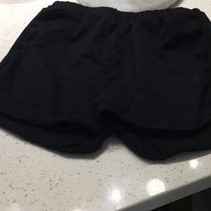 I am selling these shorts from shein! Pls buy!